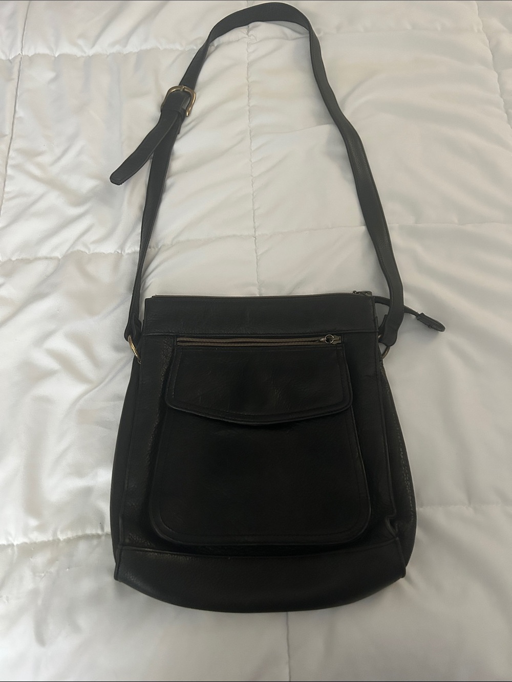 Fossil Black Leather Crossbody with Front Flap Pocket
